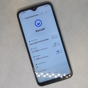 Galaxy A20e használt